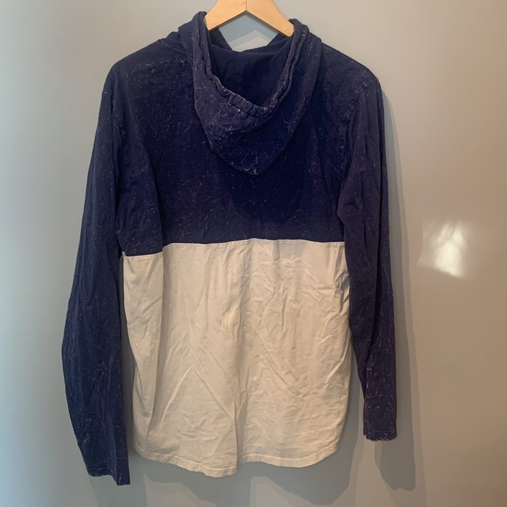 Vans Unisex Light Hoodie In Patterned Navy And Off White - Picture 3 of 6
